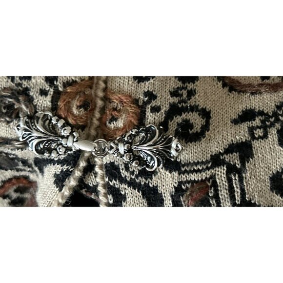 PERUVIAN 100% ALPACE Knitted Cardigan Embroidered Metal Clasp Beige Scroll Desig - Picture 6 of 8